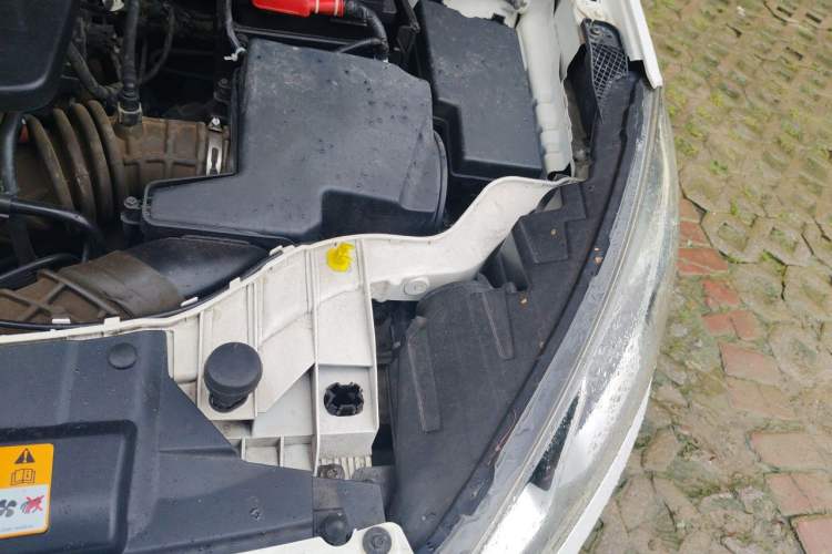 Used Ford Escort 2017 1.5L Manual Comfort Model Engine Bay Left