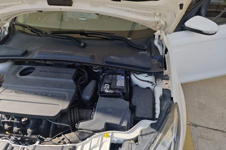 Used Ford Escort 2017 Revised Version 1.5L Automatic Comfort Edition Engine Bay Left