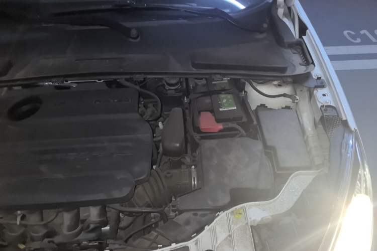 Used Ford Escort 2017 Happiness Edition 1.5L Automatic Fashion Version Engine Bay Left