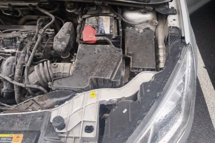 Used Ford Escort 2017 Happiness Edition 1.5L Automatic Fashion Version Engine Bay Left
