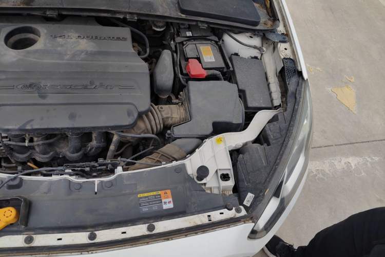 Used Ford Escort 2017 1.5L Automatic Comfort Model Engine Bay Left