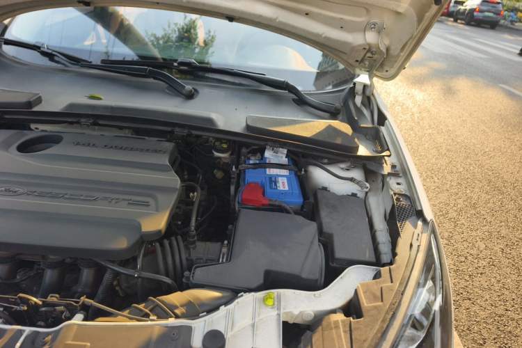 Used Ford Escort 2017 1.5L Manual Comfort Model Engine Bay Left
