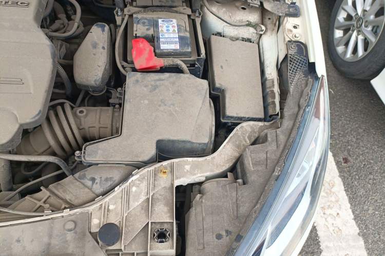 Used Ford Escort 2017 1.5L Automatic Comfort Model Engine Bay Left