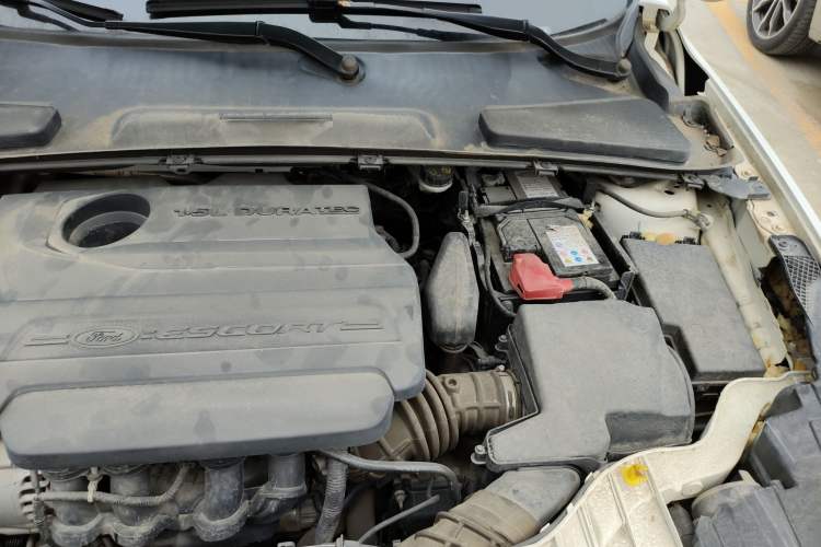 Used Ford Escort 2017 1.5L Automatic Comfort Model Engine Bay Left