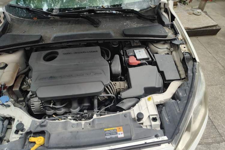 Used Ford Escort 2017 1.5L Automatic Comfort Model Engine Bay Left
