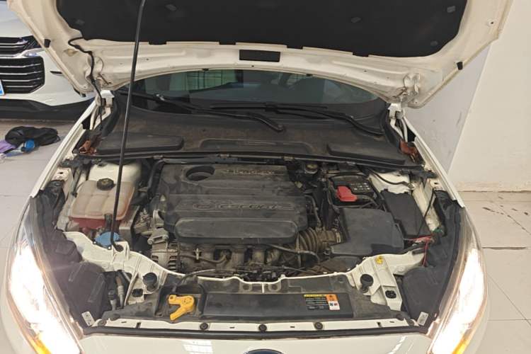 Used Ford Escort 2017 1.5L Manual Comfort Model Engine Bay