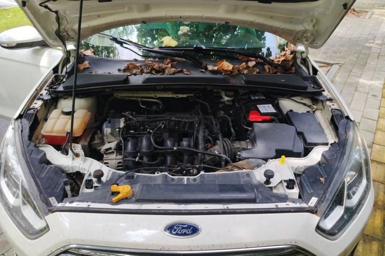 Used Ford Escort 2017 Revised Version 1.5L Manual Comfort Edition Engine Bay
