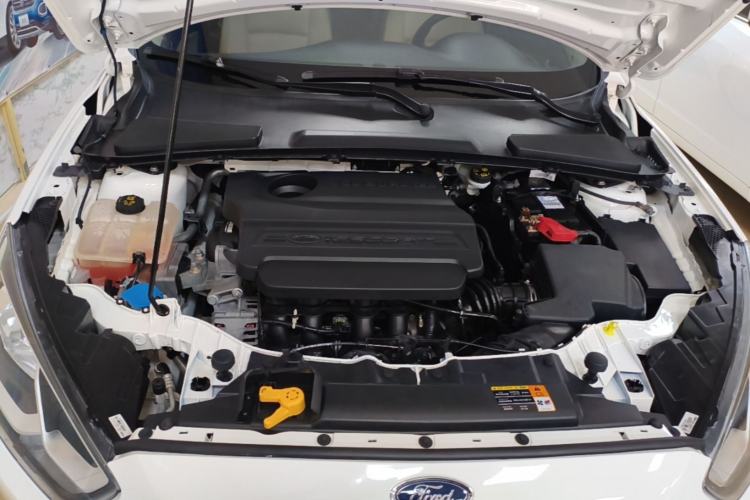 Used Ford Escort 2017 Revised Version 1.5L Manual Comfort Edition Engine Bay