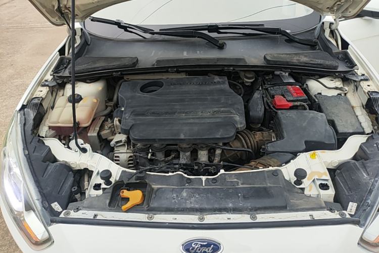 Used Ford Escort 2017 Happiness Edition 1.5L Automatic Fashion Version Engine Bay