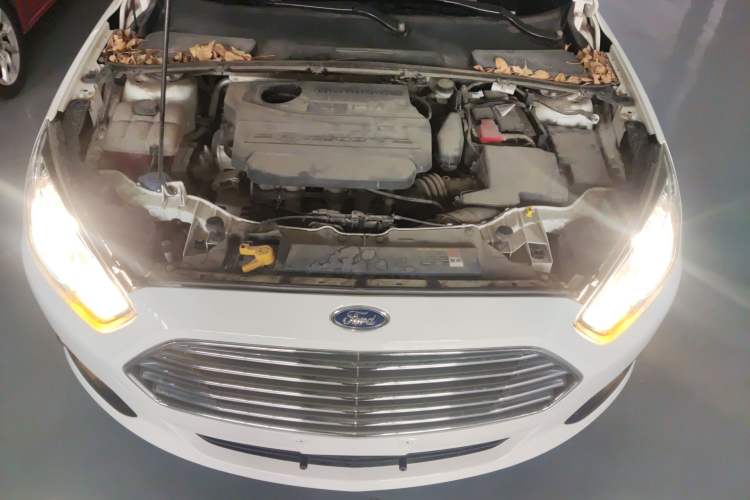 Used Ford Escort 2017 Happiness Edition 1.5L Automatic Fashion Version Engine Bay