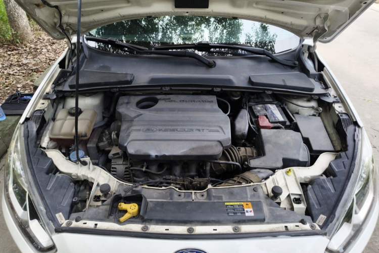 Used Ford Escort 2017 Happiness Edition 1.5L Automatic Fashion Version Engine Bay