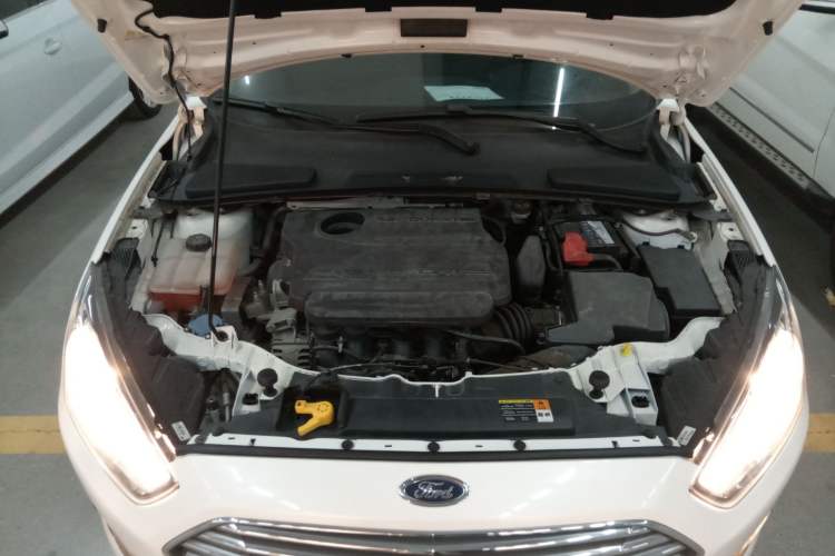 Used Ford Escort 2017 Happiness Edition 1.5L Automatic Fashion Version Engine Bay