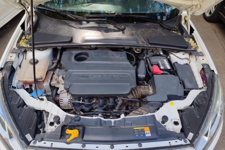 Used Ford Escort 2017 Happiness Edition 1.5L Automatic Fashion Version Engine Bay