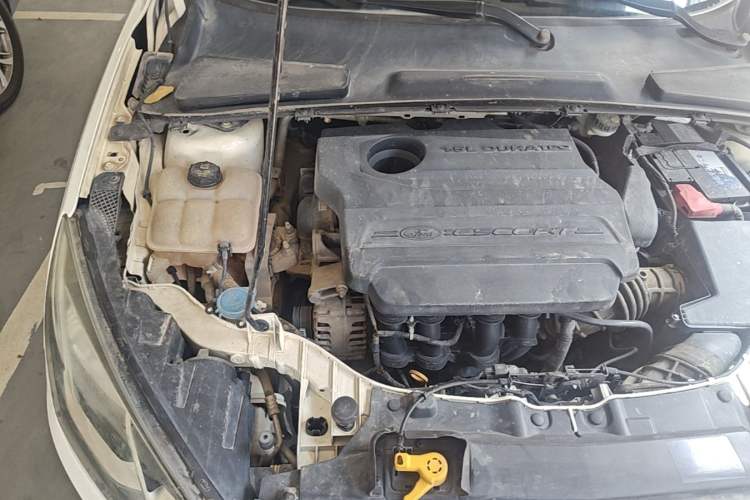 Used Ford Escort 2017 Happiness Edition 1.5L Automatic Fashion Version Engine Bay Right