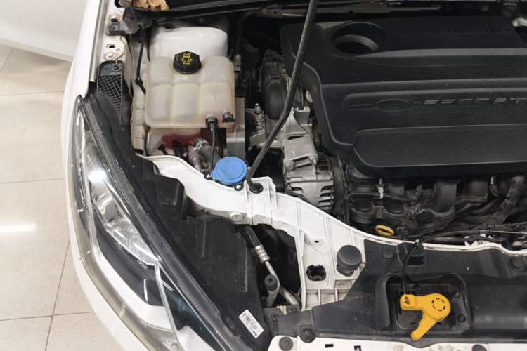 Used Ford Escort 2017 1.5L Manual Comfort Model Engine Bay Right