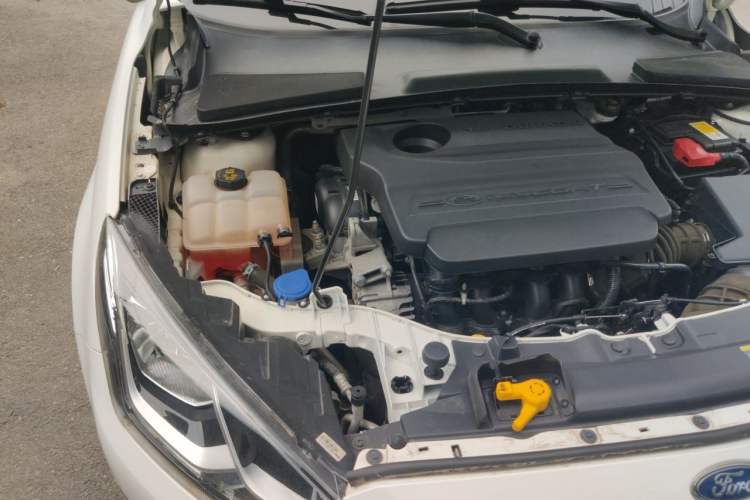 Used Ford Escort 2017 1.5L Manual Comfort Model Engine Bay Right