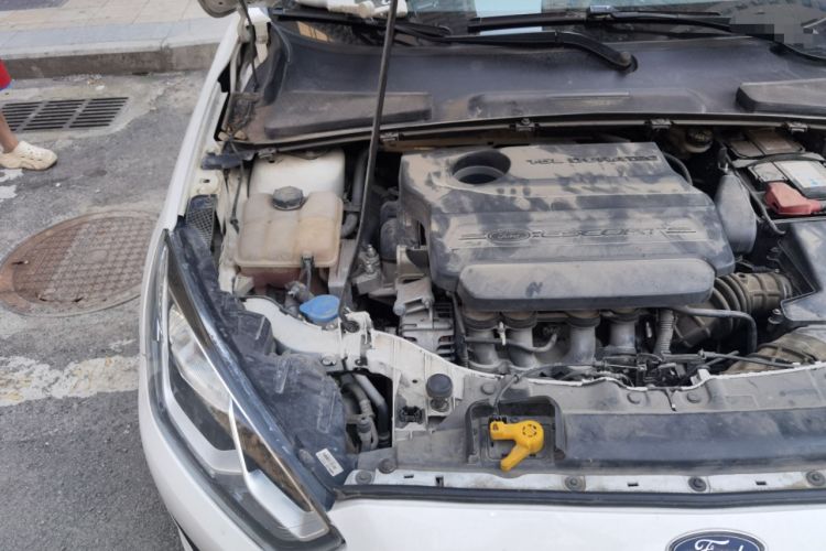 Used Ford Escort 2017 1.5L Automatic Comfort Model Engine Bay Right