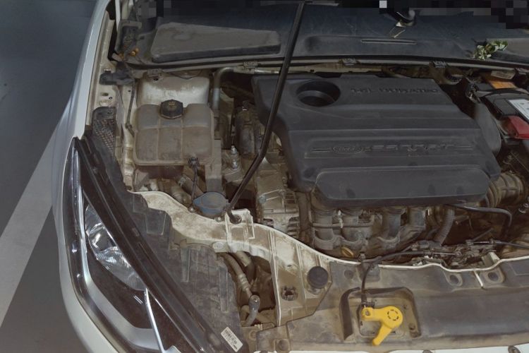 Used Ford Escort 2017 Happiness Edition 1.5L Automatic Fashion Version Engine Bay Right