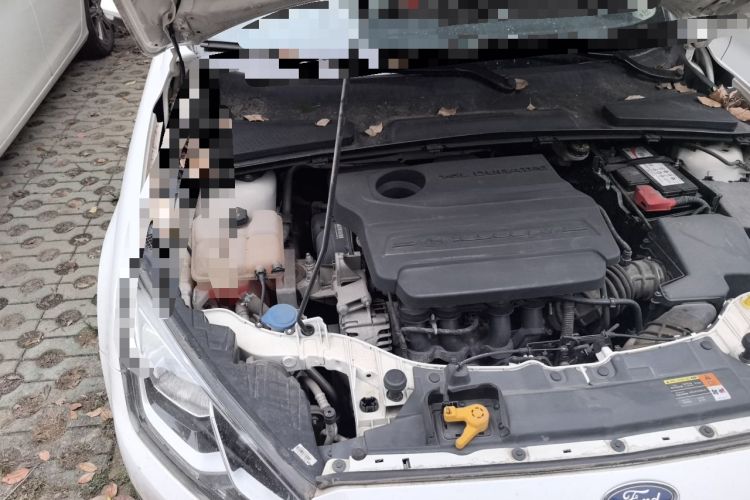 Used Ford Escort 2017 1.5L Manual Comfort Model Engine Bay Right