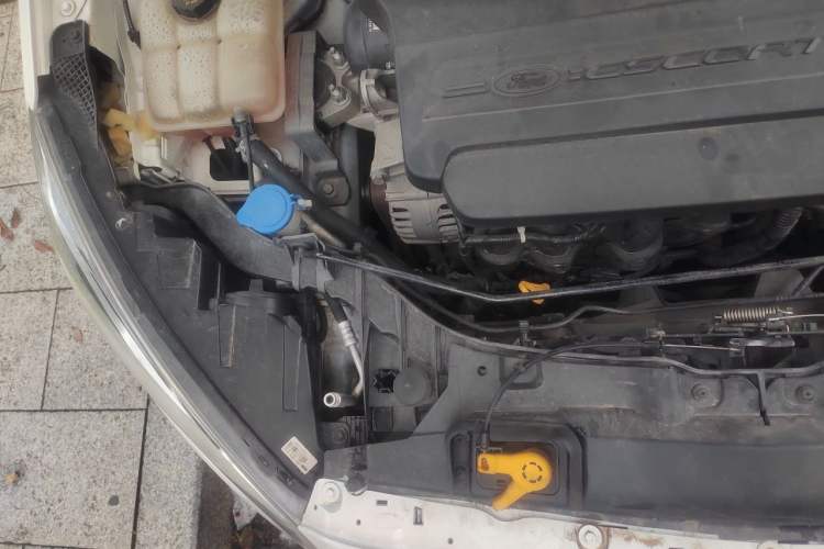 Used Ford Escort 2017 1.5L Automatic Comfort Model Engine Bay Right