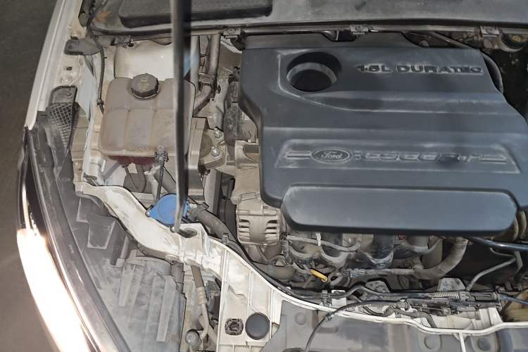 Used Ford Escort 2017 Revised Version 1.5L Automatic Comfort Edition Engine Bay Right
