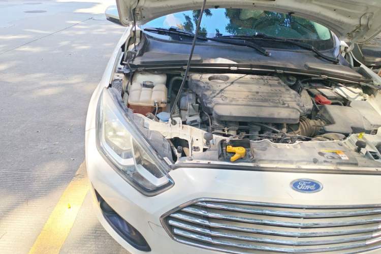 Used Ford Escort 2017 1.5L Automatic Comfort Model Engine Bay Right