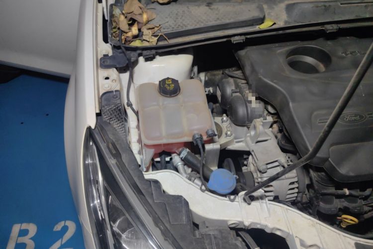 Used Ford Escort 2017 1.5L Automatic Comfort Model Engine Bay Right