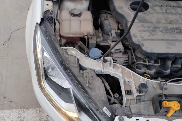 Used Ford Escort 2017 1.5L Manual Comfort Model Engine Bay Right