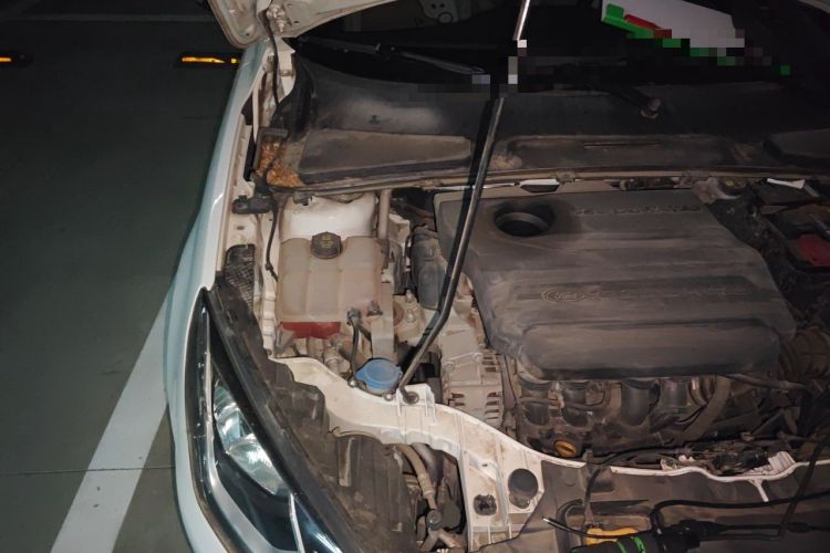 Used Ford Escort 2017 1.5L Manual Comfort Model Engine Bay Right