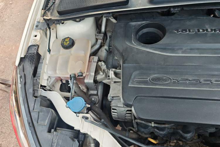 Used Ford Escort 2017 1.5L Automatic Comfort Model Engine Bay Right