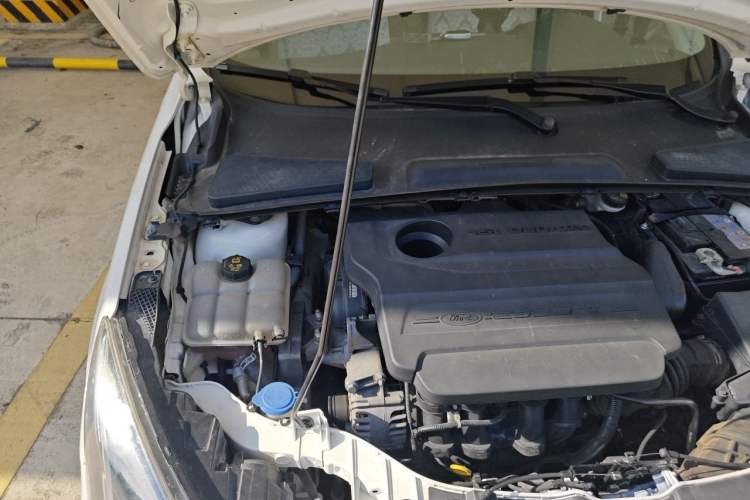 Used Ford Escort 2017 Revised Version 1.5L Automatic Comfort Edition Engine Bay Right