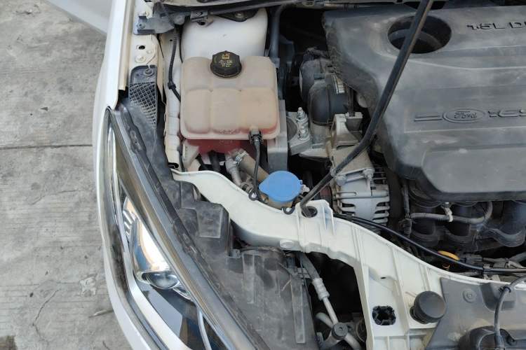 Used Ford Escort 2017 Revised Version 1.5L Automatic Comfort Edition Engine Bay Right