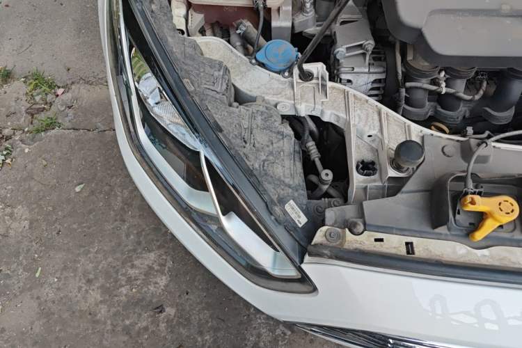 Used Ford Escort 2017 1.5L Automatic Comfort Model Engine Bay Right
