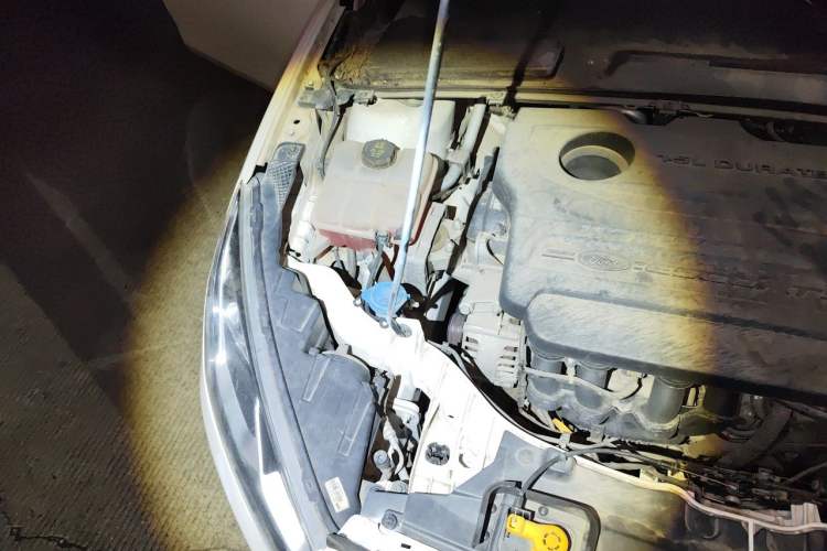 Used Ford Escort 2017 1.5L Manual Comfort Model Engine Bay Right