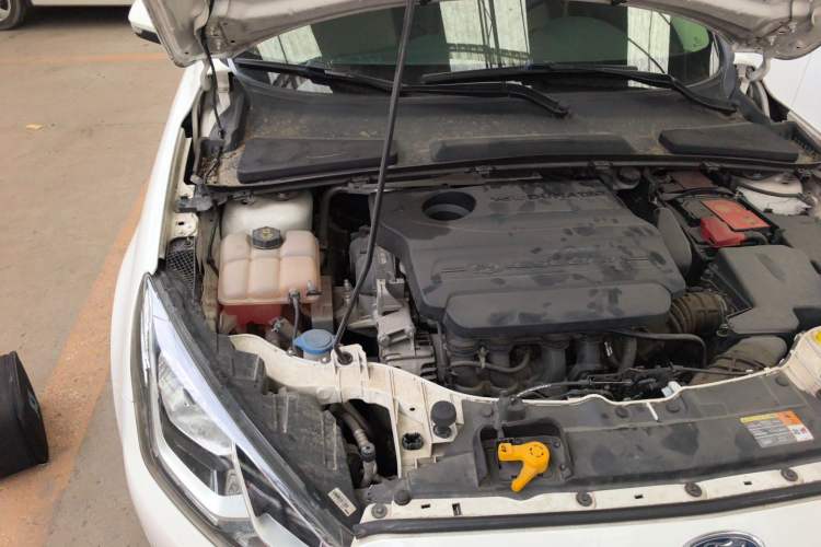 Used Ford Escort 2017 1.5L Automatic Comfort Model Engine Bay Right