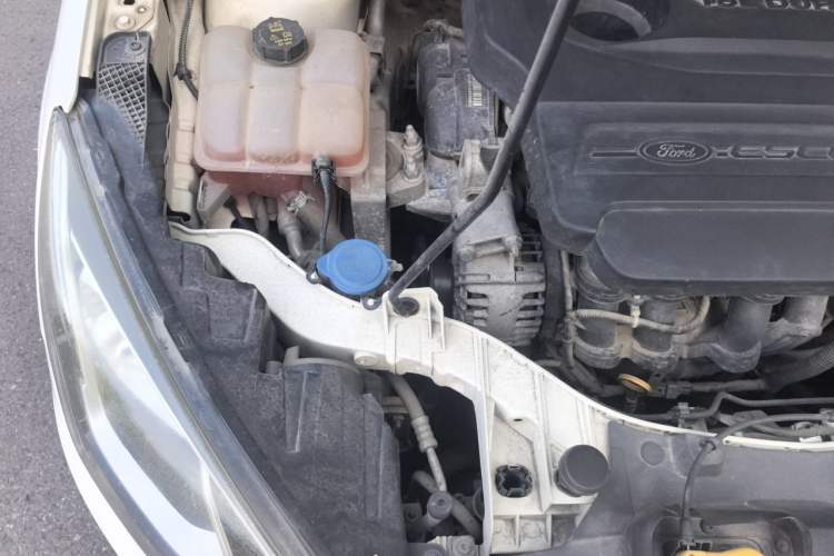 Used Ford Escort 2017 1.5L Manual Comfort Model Engine Bay Right