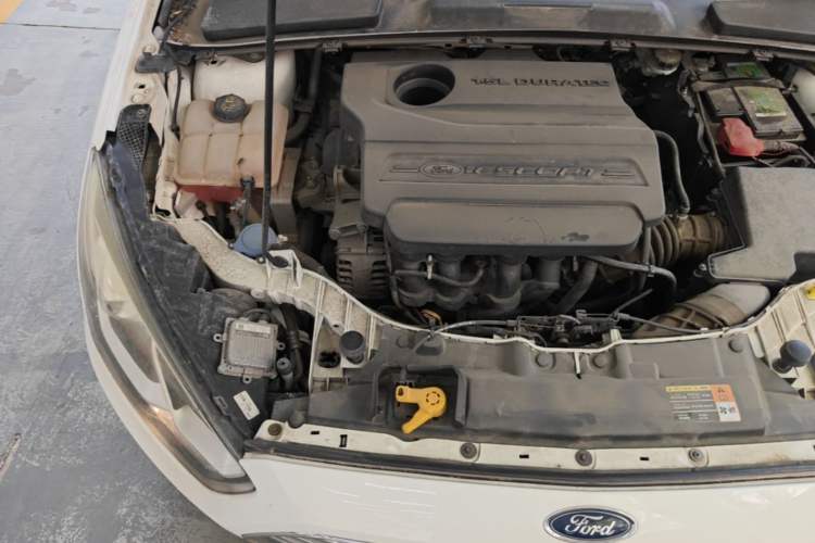 Used Ford Escort 2017 1.5L Manual Comfort Model Engine Bay Right