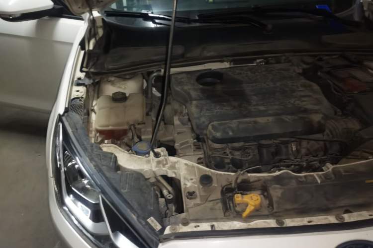 Used Ford Escort 2017 1.5L Manual Comfort Model Engine Bay Right