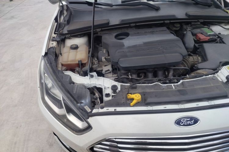 Used Ford Escort 2017 Revised Version 1.5L Automatic Comfort Edition Engine Bay Right