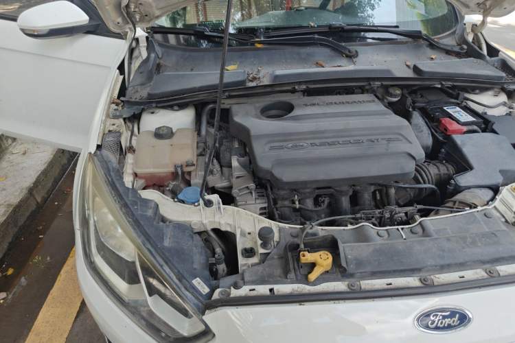 Used Ford Escort 2017 1.5L Automatic Comfort Model Engine Bay Right