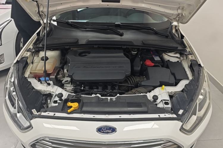 Used Ford Escort 2017 Happiness Edition 1.5L Automatic Fashion Version Engine Bay
