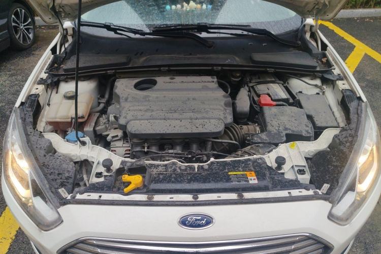 Used Ford Escort 2017 Happiness Edition 1.5L Automatic Fashion Version Engine Bay