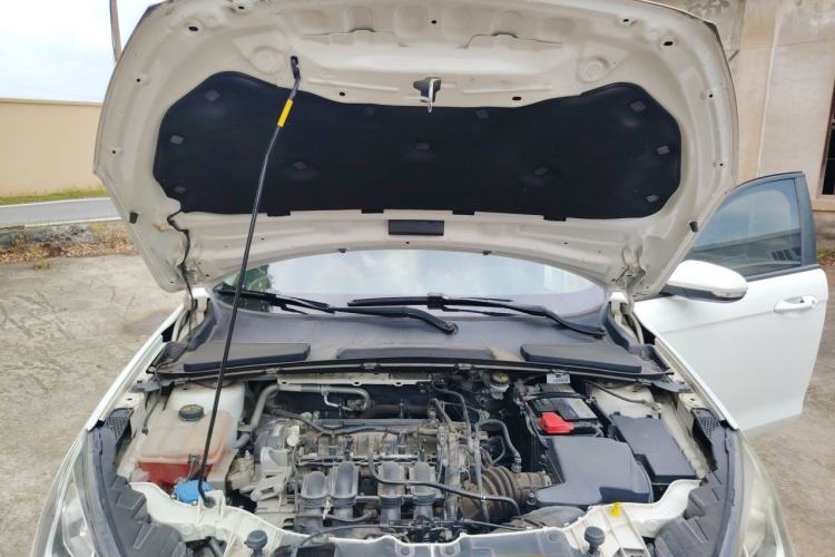 Used Ford Escort 2017 Revised Version 1.5L Manual Comfort Edition Engine Bay