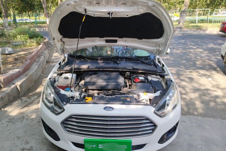 Used Ford Escort 2017 Happy Edition 1.5L Manual Fashion Model Engine Bay