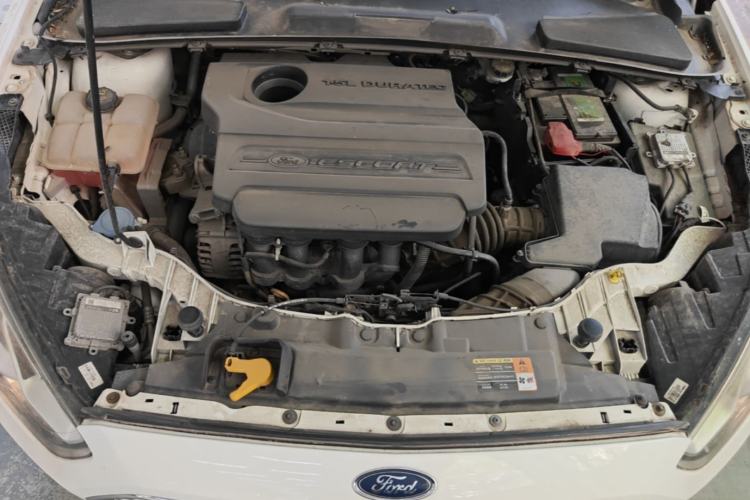 Used Ford Escort 2017 1.5L Manual Comfort Model Engine Bay