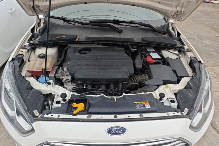 Used Ford Escort 2017 Happiness Edition 1.5L Automatic Fashion Version Engine Bay