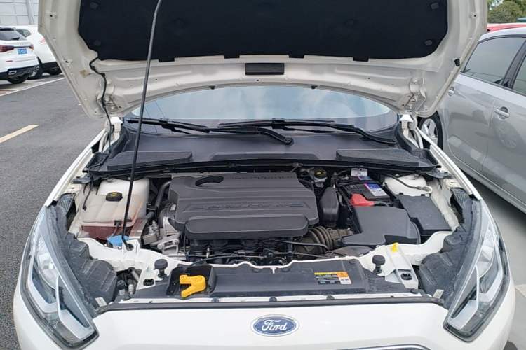 Used Ford Escort 2017 Happiness Edition 1.5L Automatic Fashion Version Engine Bay