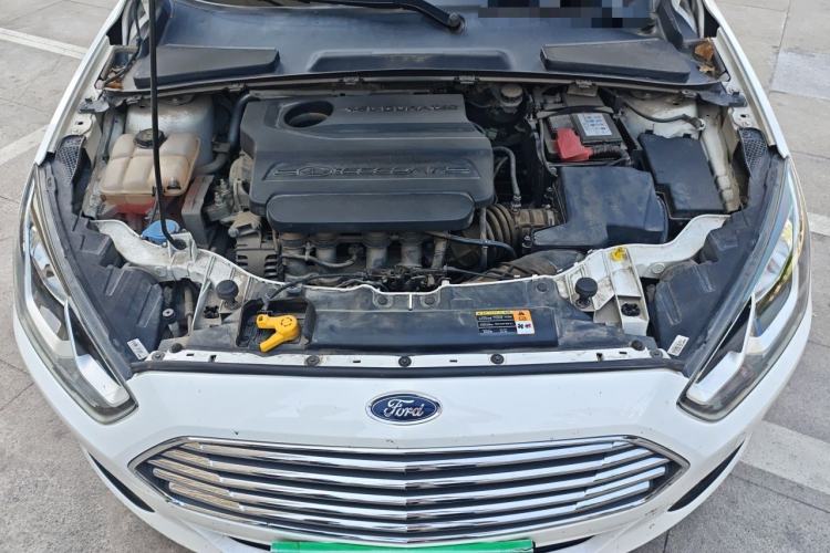 Used Ford Escort 2017 1.5L Manual Comfort Model Engine Bay