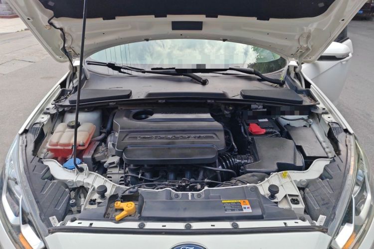 Used Ford Escort 2017 1.5L Manual Comfort Model Engine Bay