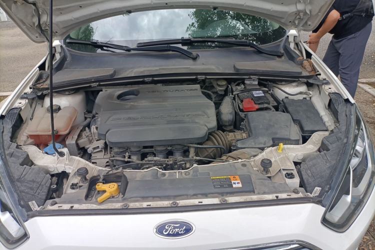 Used Ford Escort 2017 Happiness Edition 1.5L Automatic Fashion Version Engine Bay